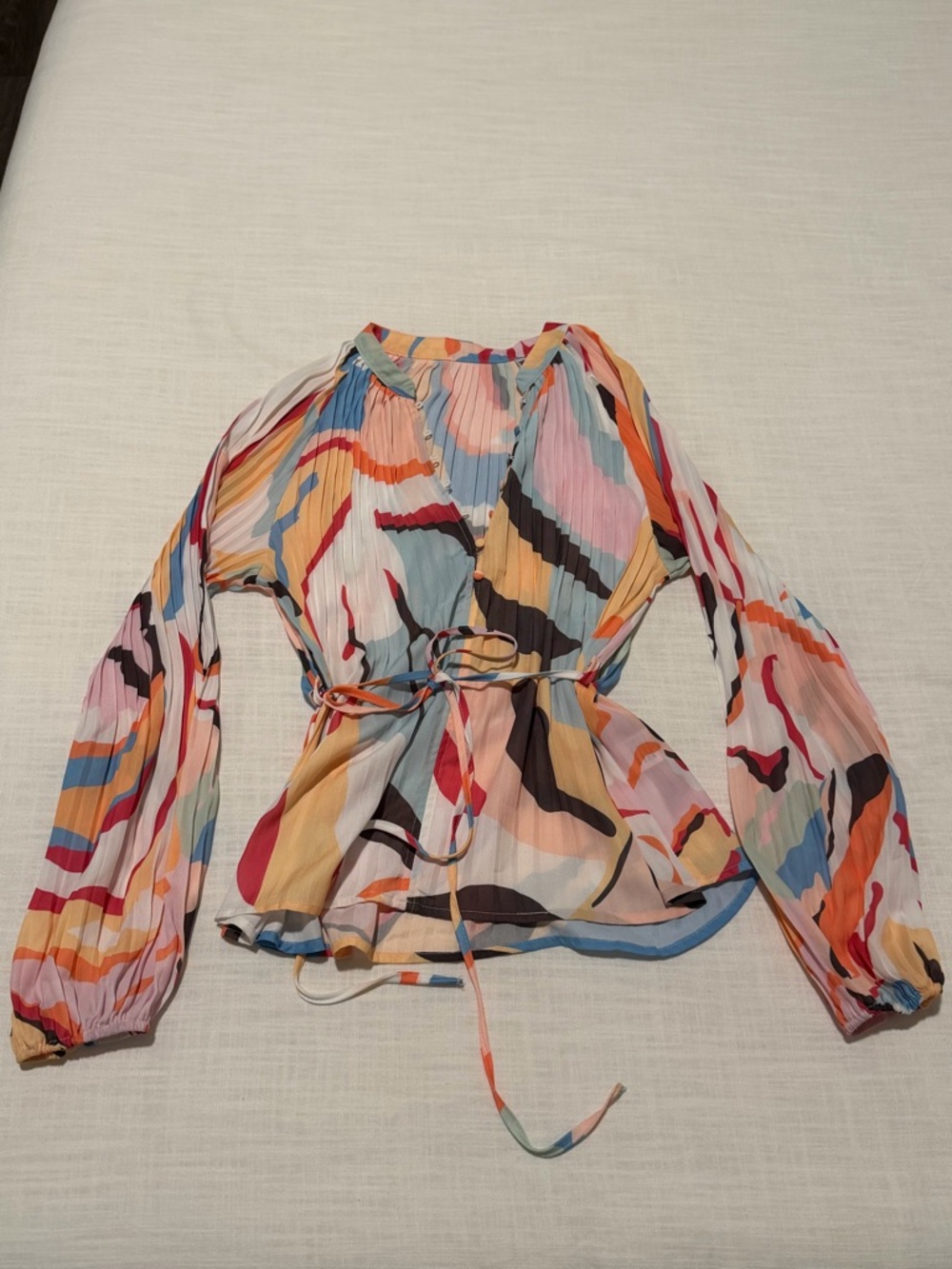Women's Multicolor Pleated Tie-Waist Blouse